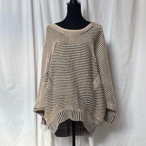 From VICI Davi & Dani oversized batwing sweater